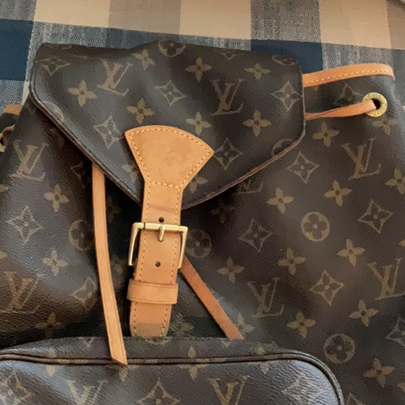 Louis Vuitton Montsouris backpack - Picture 3 of 6